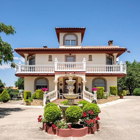 Вілла Vivienda Turistica Rural Mari Carmen Баеса Екстер'єр фото